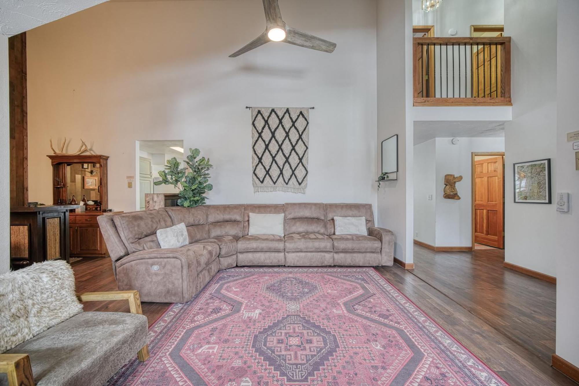 Wapiti View 6-Bedroom Cabin 28Mins To Yellowstone Айлънд Парк Екстериор снимка